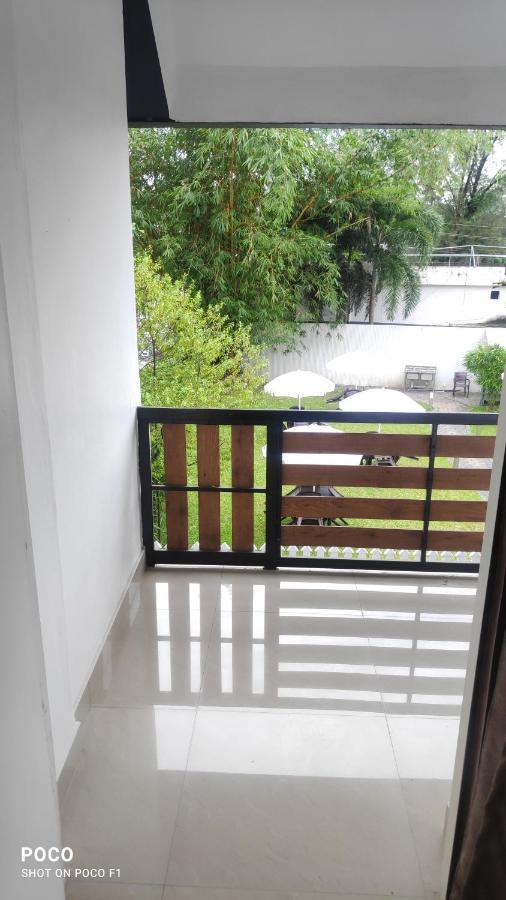 Emperor-Hotel Rachana Continental Pvt Ltd Kizhake Chalakudi Bagian luar foto